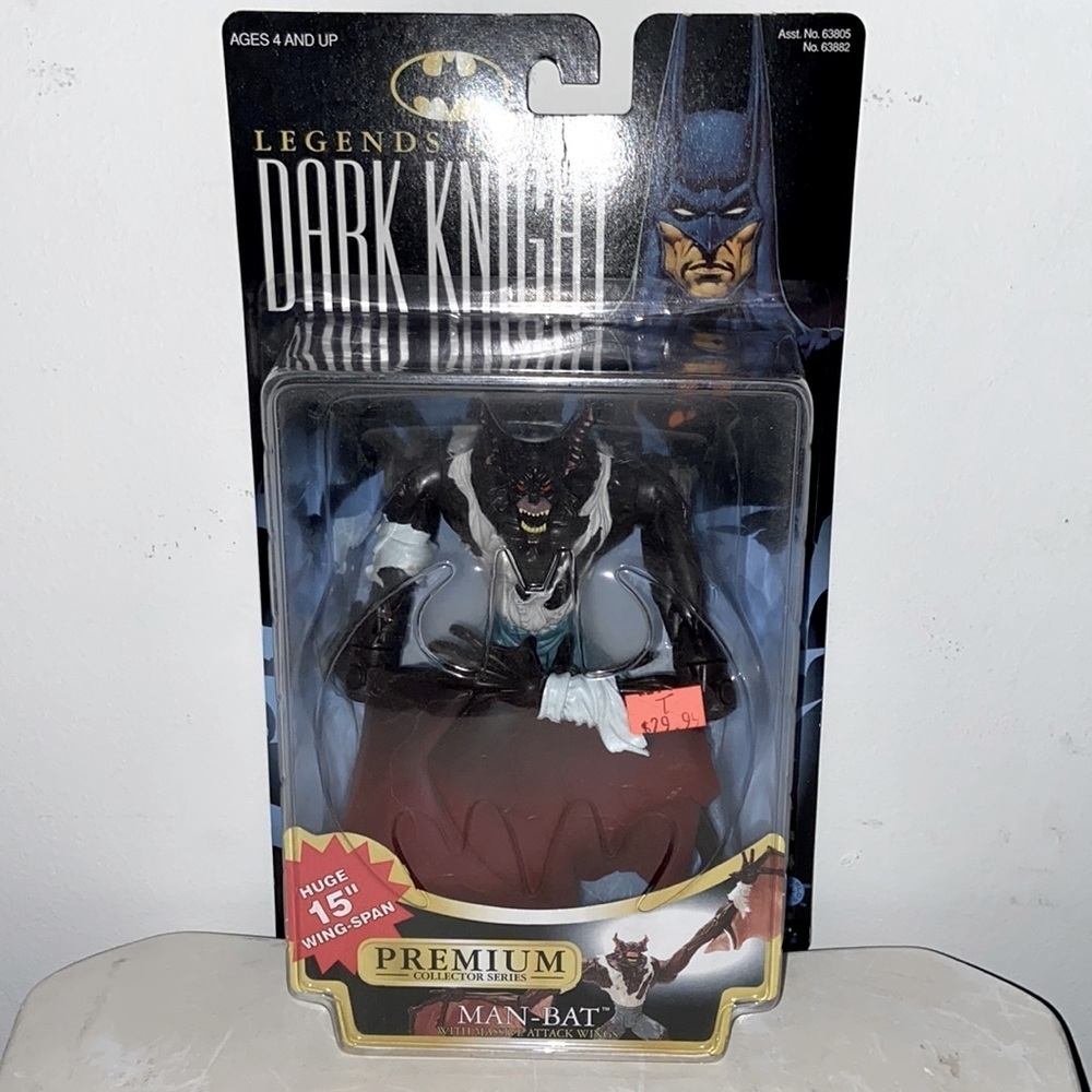 Legends of Dark Knight 🦇 Man-Bat w massive attack wings​​​​​